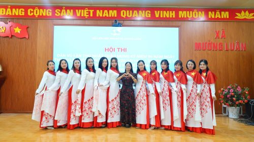 TRƯỜNG THCS MƯỜNG LUÂN THAM GIA HỘI THI DÂN VŨ CHÀO MỪNG NGÀY PHỤ NỮ VIỆT NAM 20-10 DO XÃ MƯỜNG LUÂN TỔ CHỨC